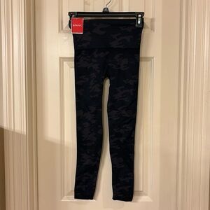 Spanx Look at me ￼Now leggings
